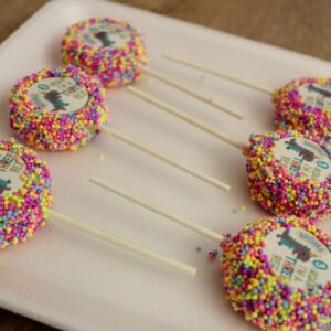 Chocolate dipped oreos