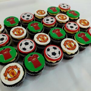 Manchester United cupcakes