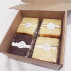 Cake tasting boxes