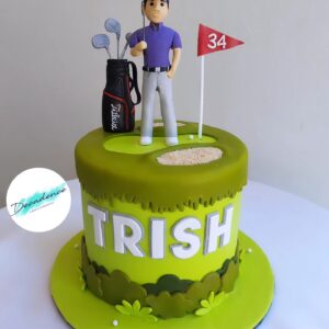 Detailed golf themed cake
