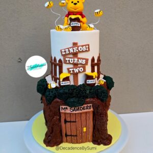 Winnie the Pooh Treehouse Cake