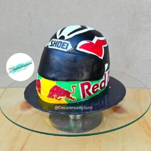 3D Shoei motorbike helmet cake!